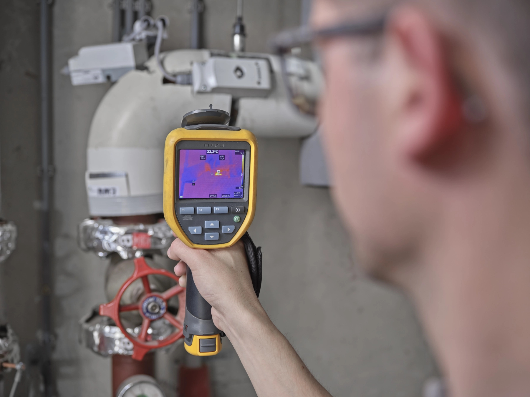 Elektrische inspectie bij productiebedrijf met Scope 10 keuring